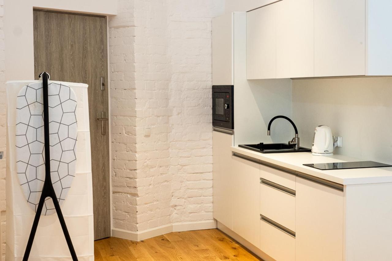 Apartament Z Upadkiem Ikara / Apartment With The Fall Of Icarus 우치 외부 사진