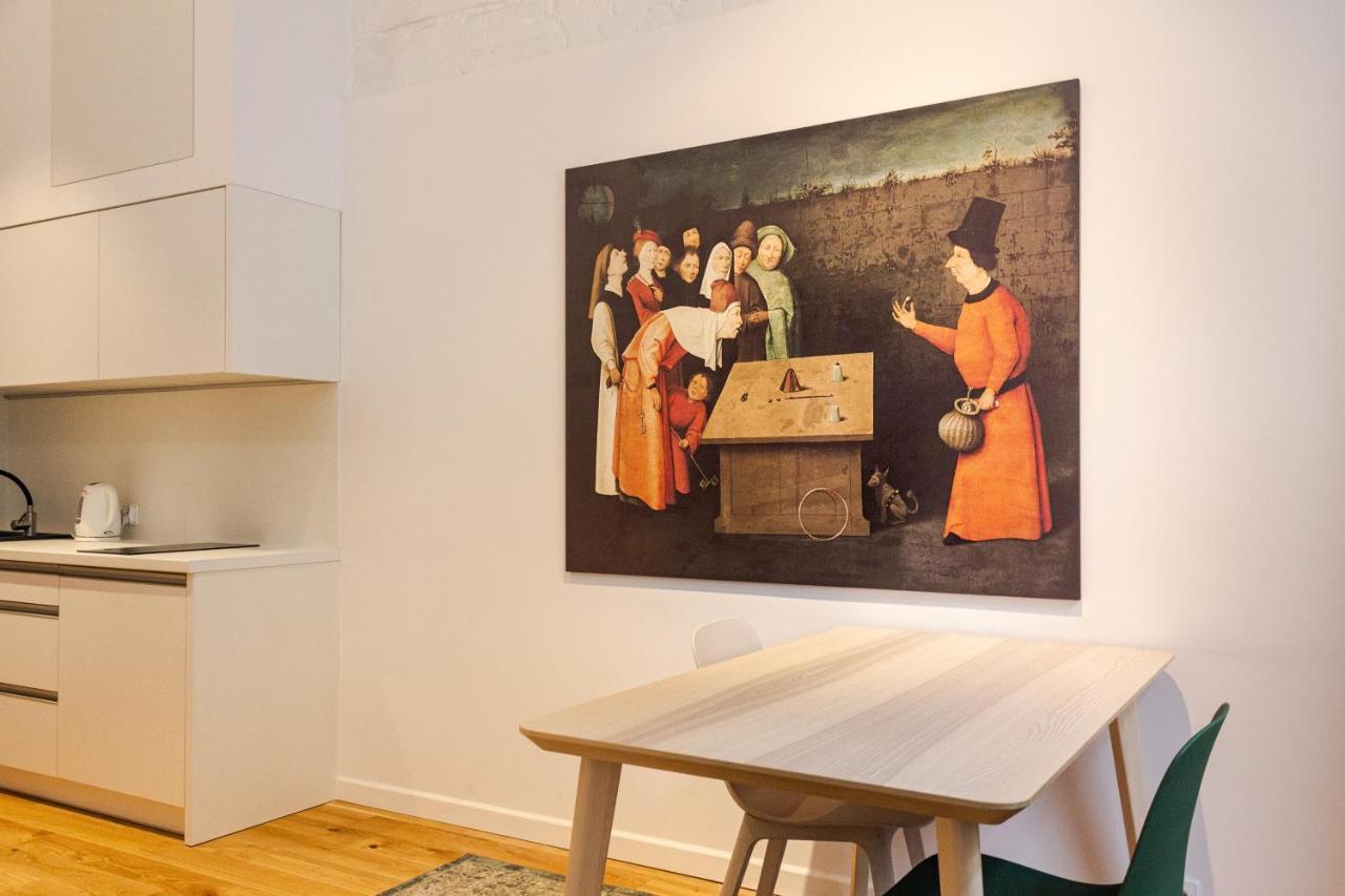 Apartament Z Upadkiem Ikara / Apartment With The Fall Of Icarus 우치 외부 사진