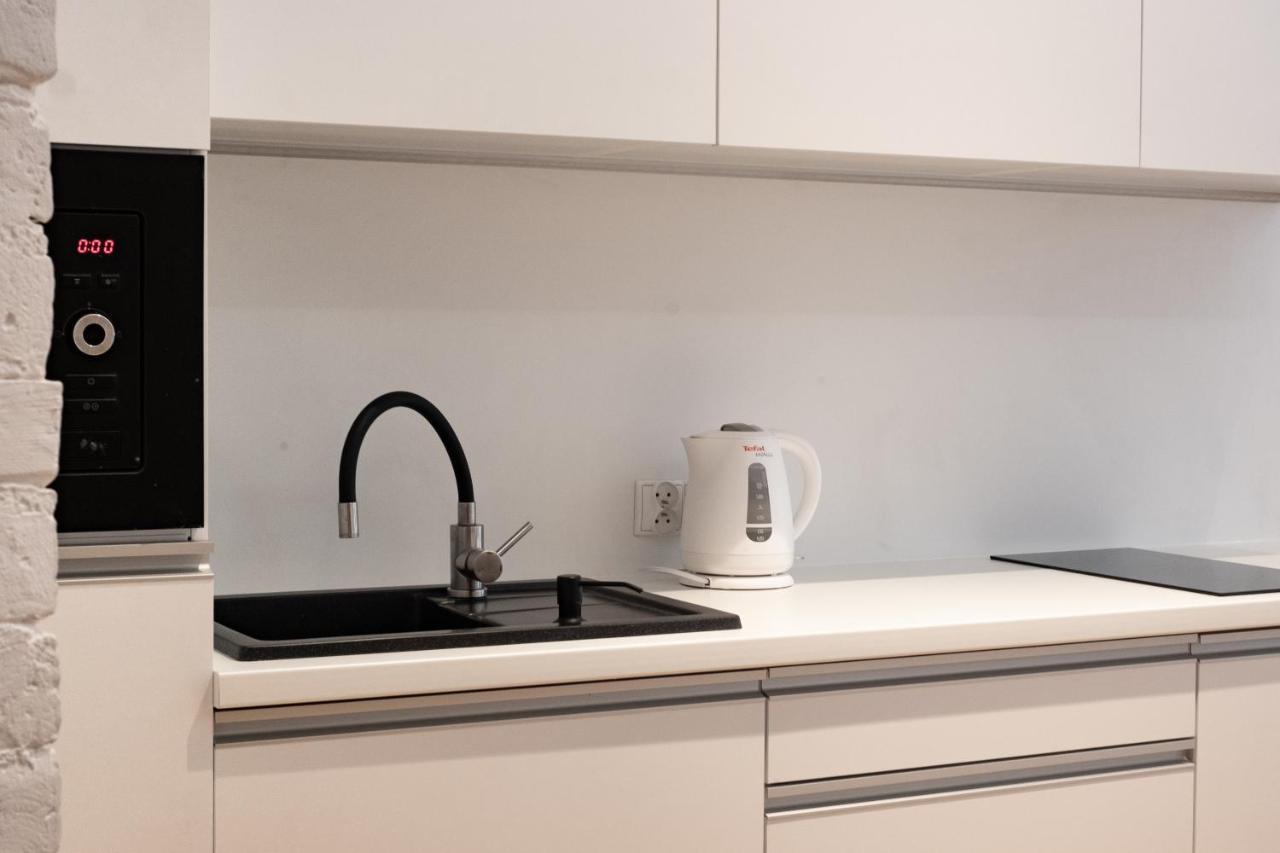 Apartament Z Upadkiem Ikara / Apartment With The Fall Of Icarus 우치 외부 사진
